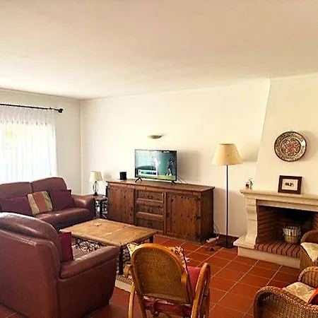 Spacious In D'el Rey بيت ضيافة 4*