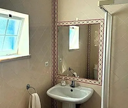 Spacious In D'el Rey Amoreira (Leiria)