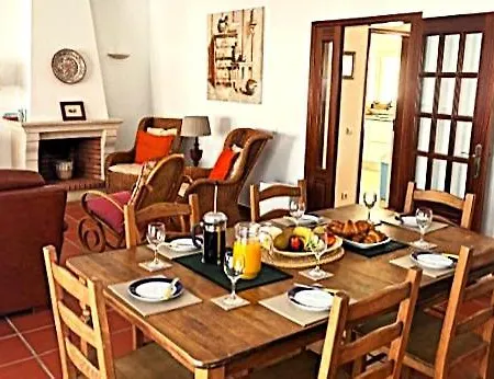 Pensjonat Spacious In D'el Rey