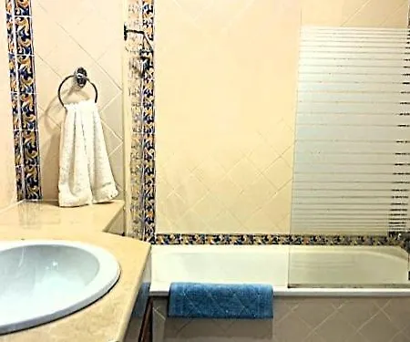 Spacious In D'el Rey بيت ضيافة 4*