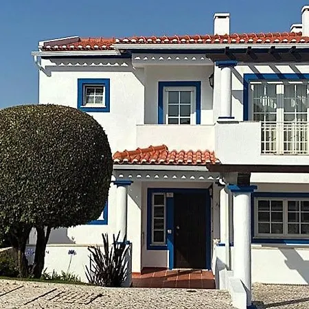 بيت ضيافة Spacious In D'el Rey