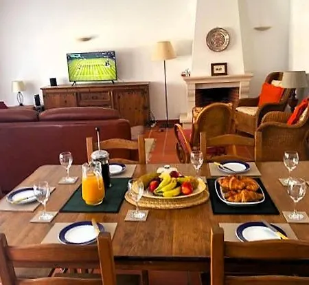 Spacious In D'el Rey بيت ضيافة Amoreira (Leiria)